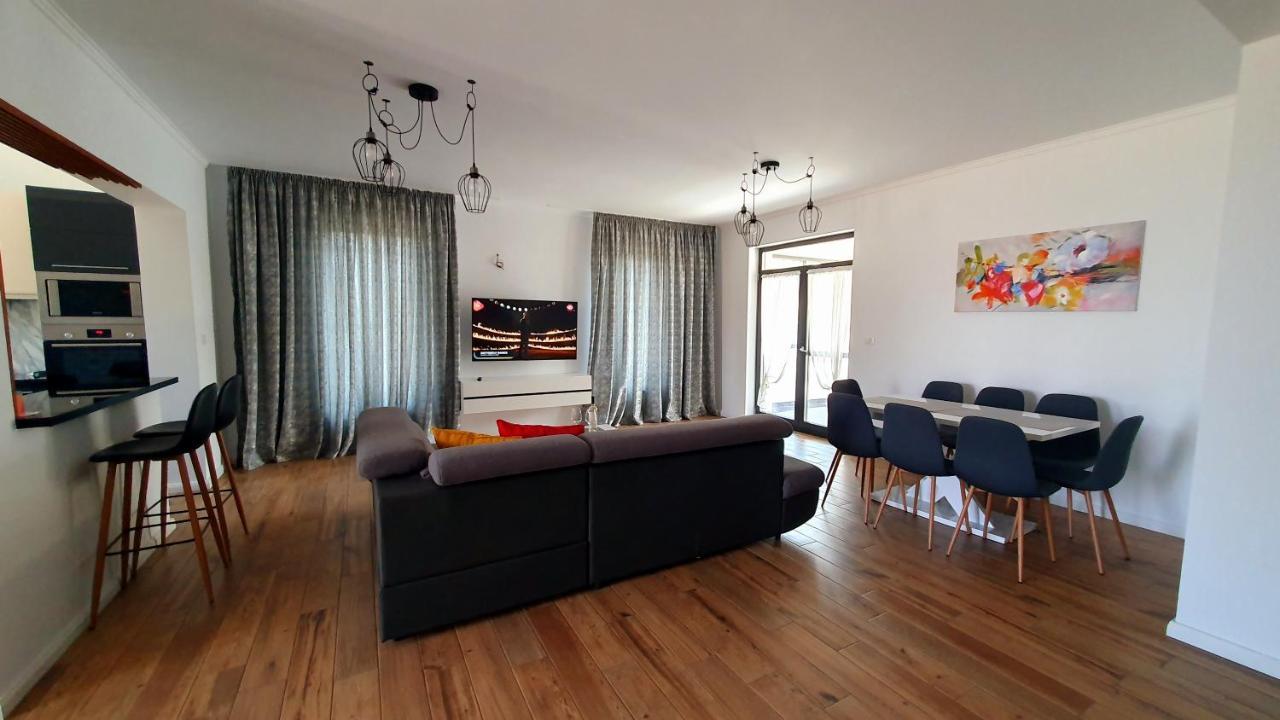Casanova Villa Sînmartin Exteriör bild